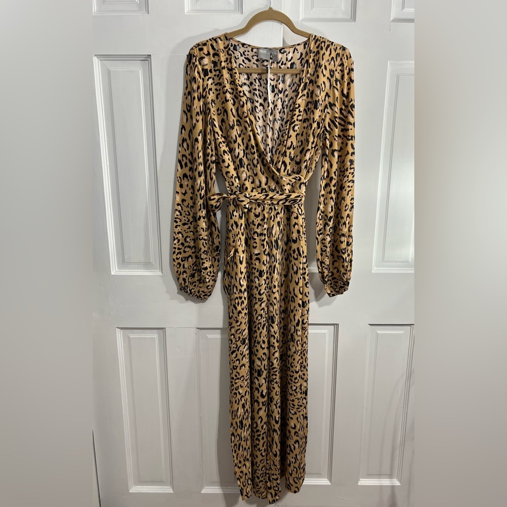 🆕ASOS DESIGN wrap tie jumpsuit 100% VISCOSE in leopard print size 8 - Picture 3 of 10